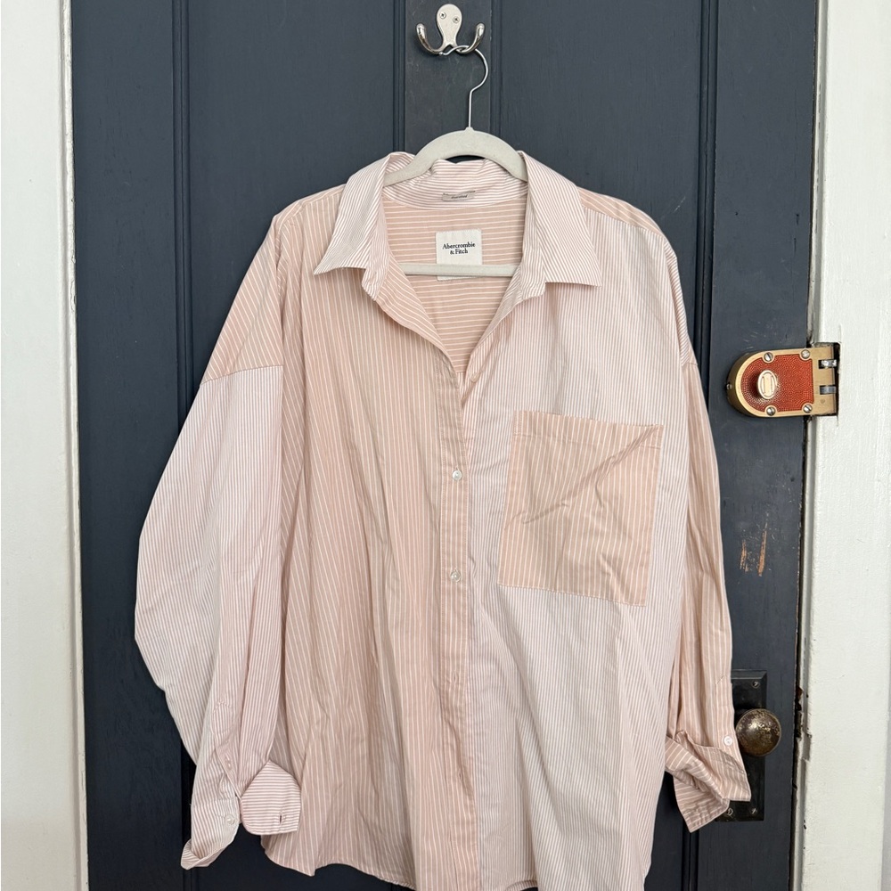 Abercrombie & Fitch Oversized Poplin Colorblock Button-Up Shirt
